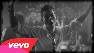 Arctic Monkeys - Arabella (Official Video)